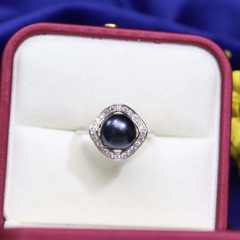 Winter Freshwater Pearl Ring: Fashionable 8-9mm Korean Style Gift for Mother or Mother-in-law