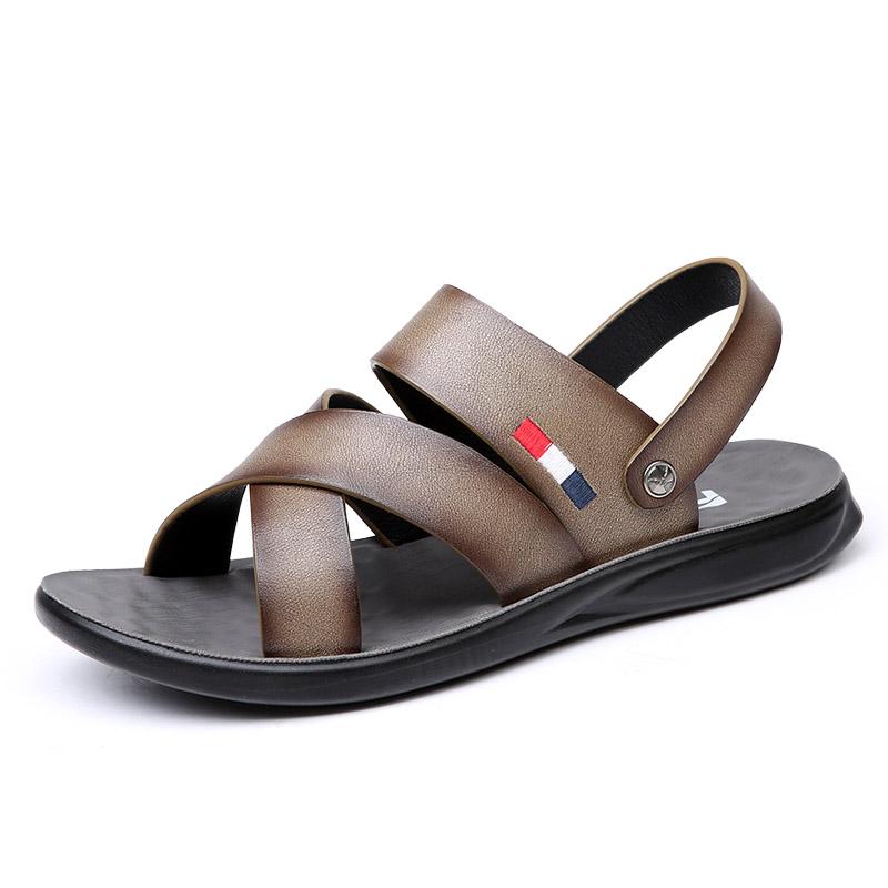 Sandali da uomo di marca estiva Sandali firmati Sandali da spiaggia in pelle da uomo Scarpe casual da esterno di alta qualità grandi
