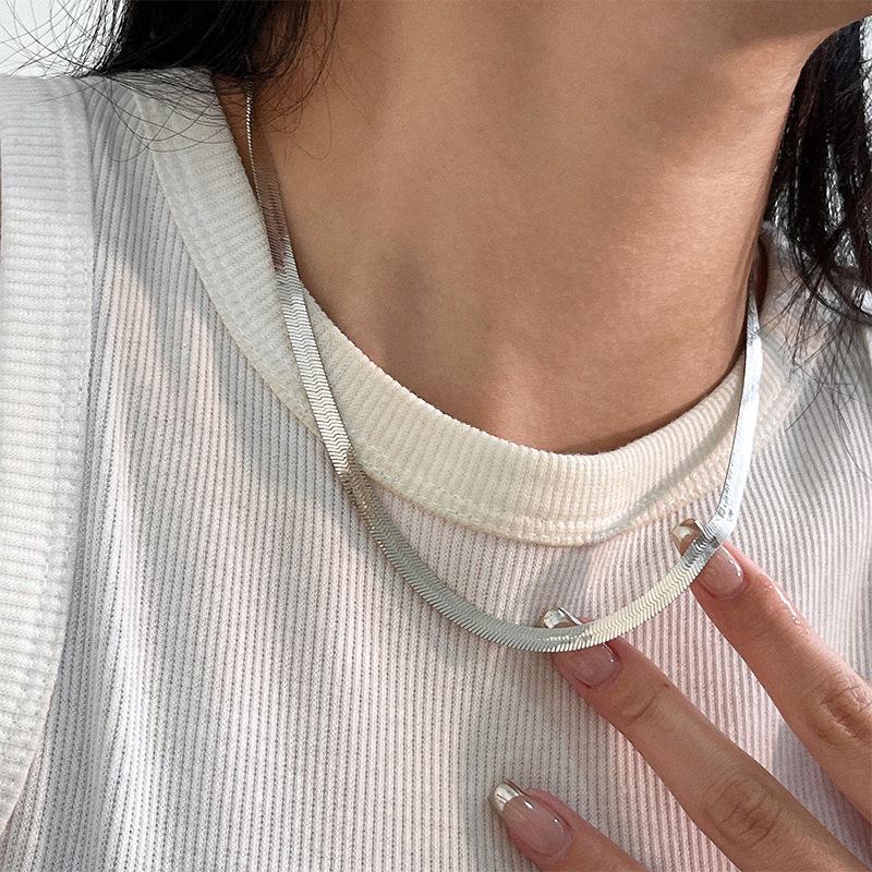 S925 Sterlingsilber Koreanische Schlangenkette – Schlichte & Vielseitige Retro-Choker-Halskette für Damen