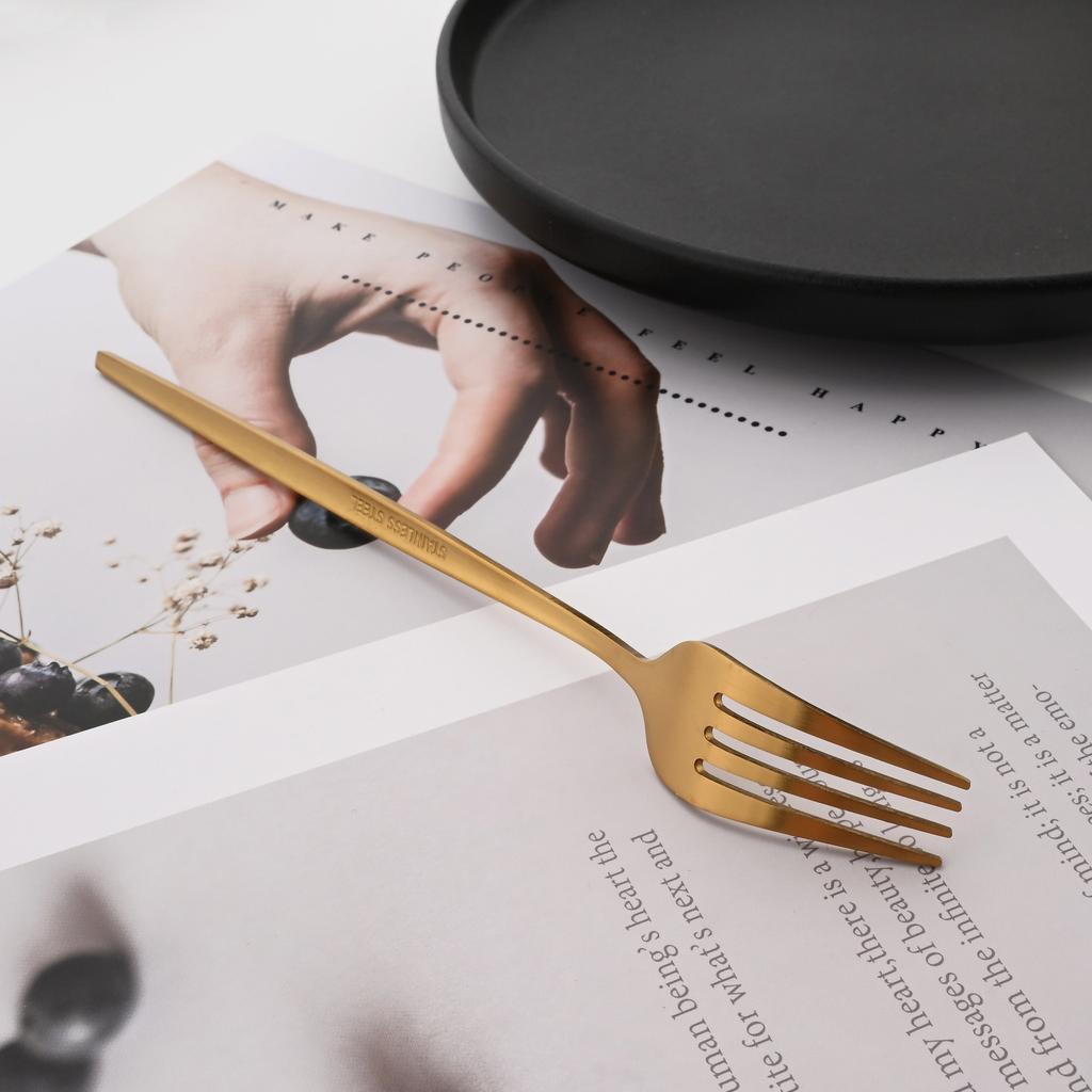 6/30Pcs Matte Gold Dinnerware Set Stainless Steel Dinner Knife Fork Spoon Cutlery Set Korean Kitchen Flatware Tableware Set