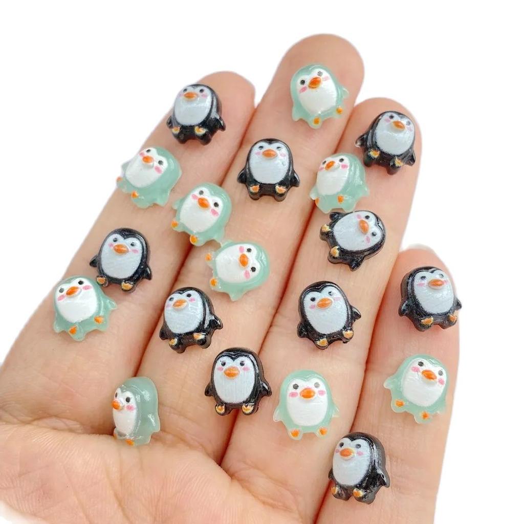 50Pcs New Cute Resin Mini Penguin Kawaii Girl Heart Decorative Accessories Super High Face Value Nail Decoration