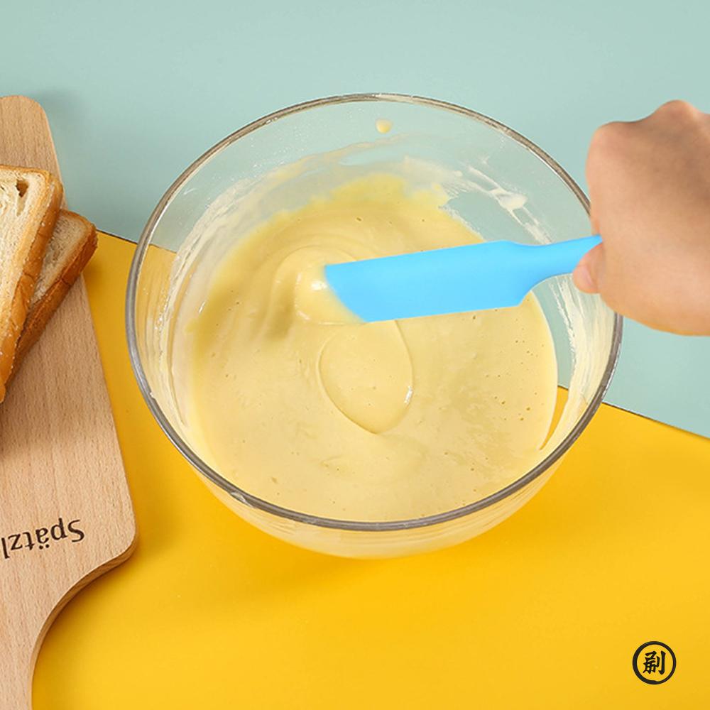 Cremeschaber aus Silikon in Lebensmittelqualität, für den Haushalt, All-in-One-Spatel für lange Kuchen, hitzebeständiges Küchen-Backwerkzeug