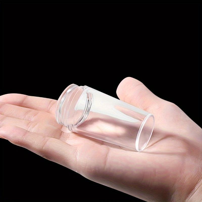 Schnelles und einfaches French Tip Nail Art mit klarem Silikonstempel und Schaber