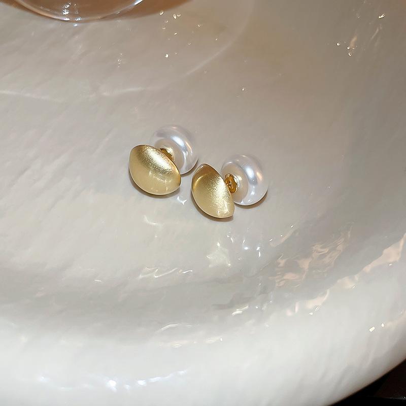 Double-Sided Silver Needle Pearl & Diamond Stud Earrings - Korean Cold Style for Women