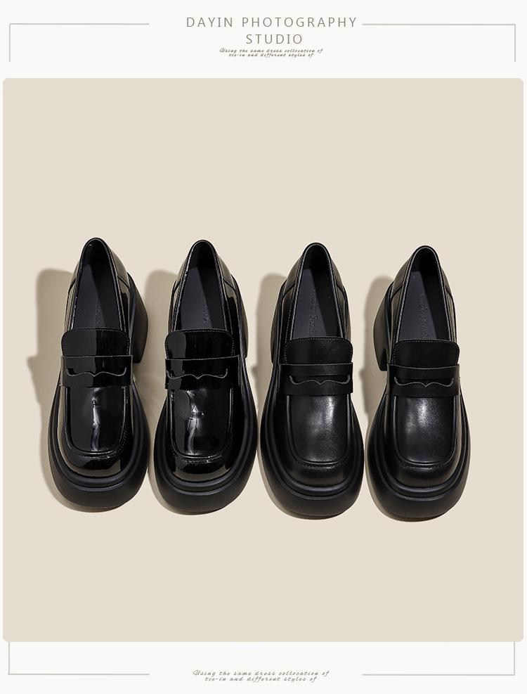 Mocasini cu platformă din piele neagră pentru femei: Nou Stil Britanic 2024, cu Talpă Groasă, Universal, Piele Naturală, Colecția de Primăvară.