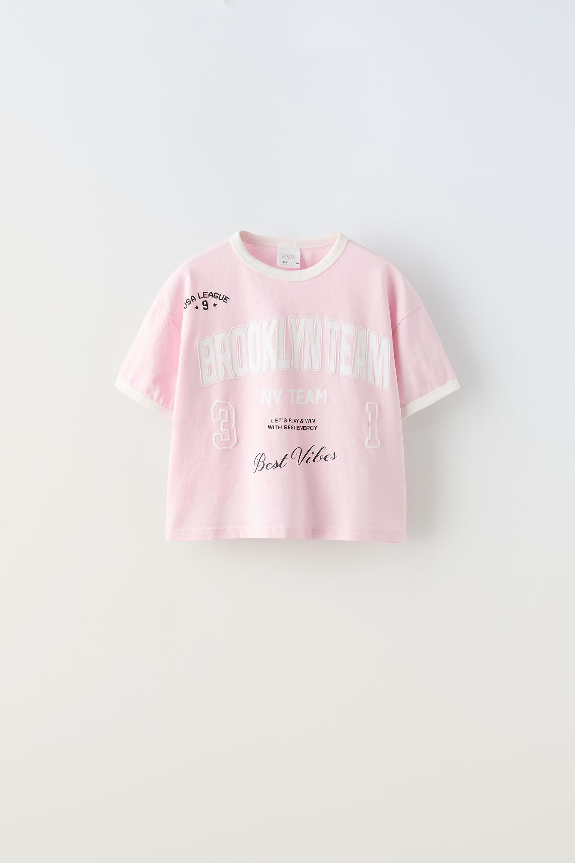 

ФУТБОЛКА СО СЛОГАНОМ