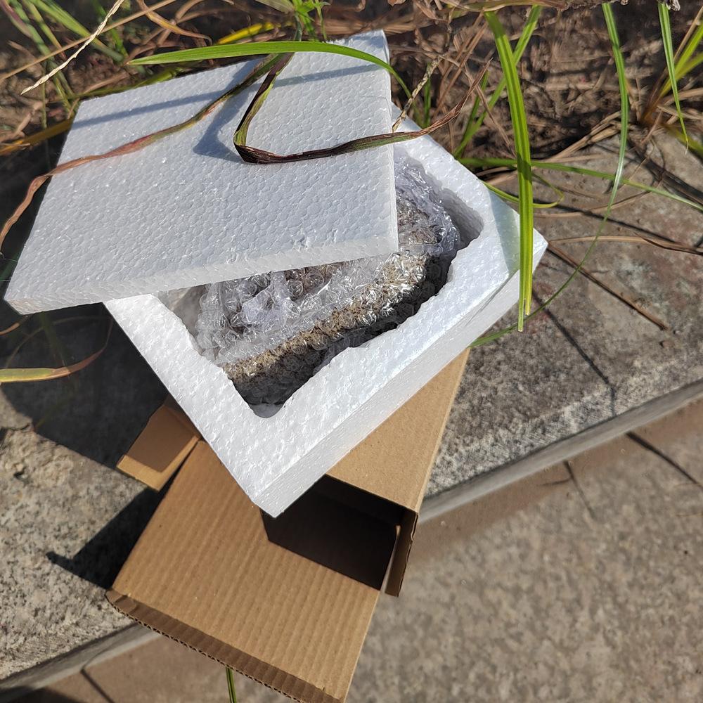 1Pc Outdoor Garden Key Hider Simulation Stone Key Box Modern Creative Garden Ornaments for Outdoor Courtyard Patio Garden Home Party Holiday