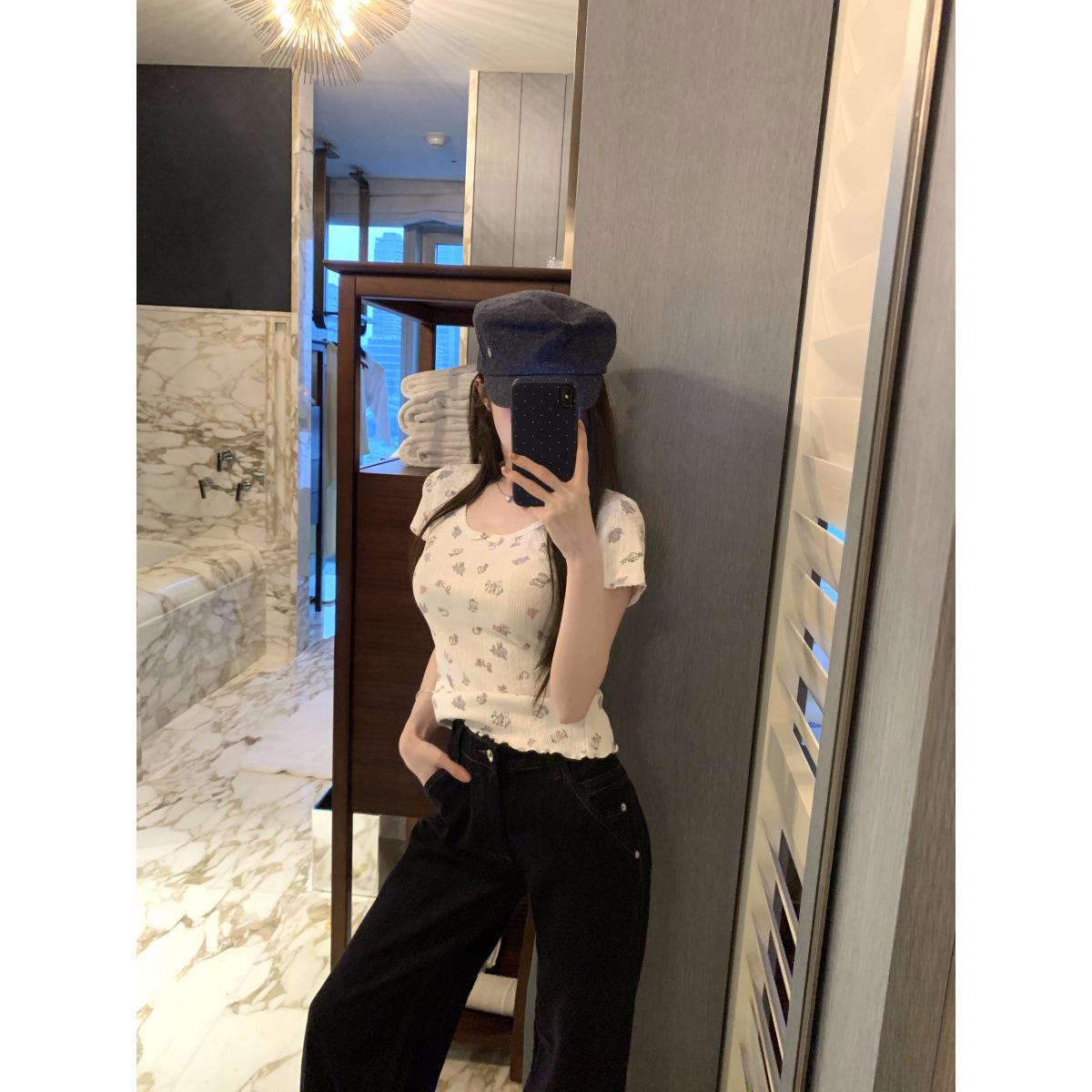 

Dopamine Floral Women s Crop Top: Short-Sleeved, Summer Hot Girl Base Layer S Premium білий