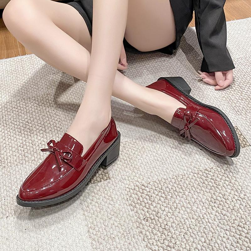 2025 Womens Shoes Patent Leather Women Loafers British Tassel Casual Female Flat Shoes Bowknot Comfortable Small  Shoes