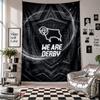 Tapiserie de perete cu logo-ul echipei de fotbal Derby County Decor pentru casă Pânză de agățat pe perete pentru dormitor Camera de zi Fundal