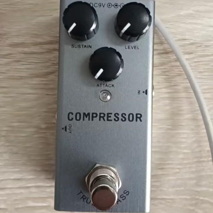 Electric Guitar Effects Pedal - British Distortion, Overdrive, Reverb & Chorus