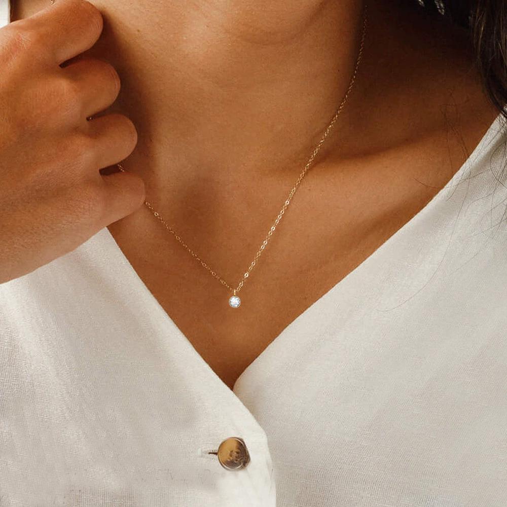 Petit Collier Rond Diamanté - Chaîne de Clavicule en Acier Titane Or 18 carats