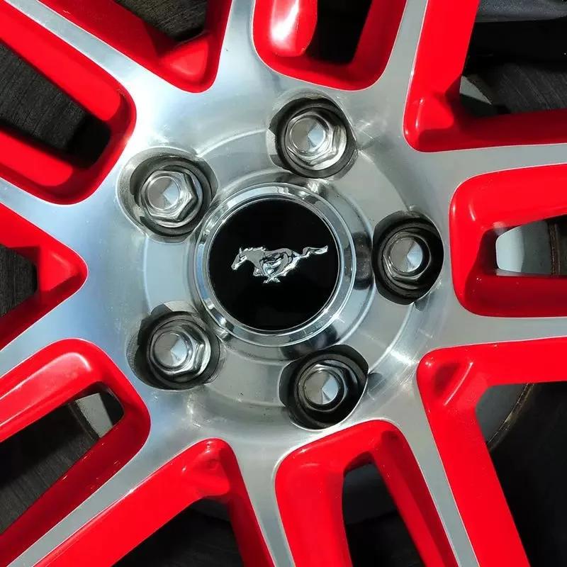 Autoaufkleber 2026 2025 Heiß 4 Stück 55mm 68mm ABS Geeignet für Ford Mustang Felgenmitte Abdeckung Plakette Logo Reifenmitte Kunststoffplakette C
