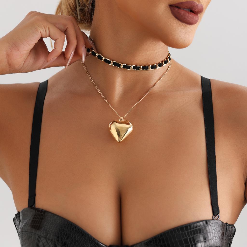 Temperament Flannel Chain Small Fragrant Wind Necklace, Exaggerated Three-dimensional Love Versatile Double-layer Necklace