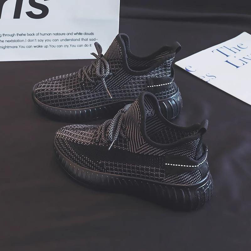 Couple shoes fly-woven coconut shoes women's 2025 new breathable mesh shoes casual versatile comfortable sports shoes men ins tide