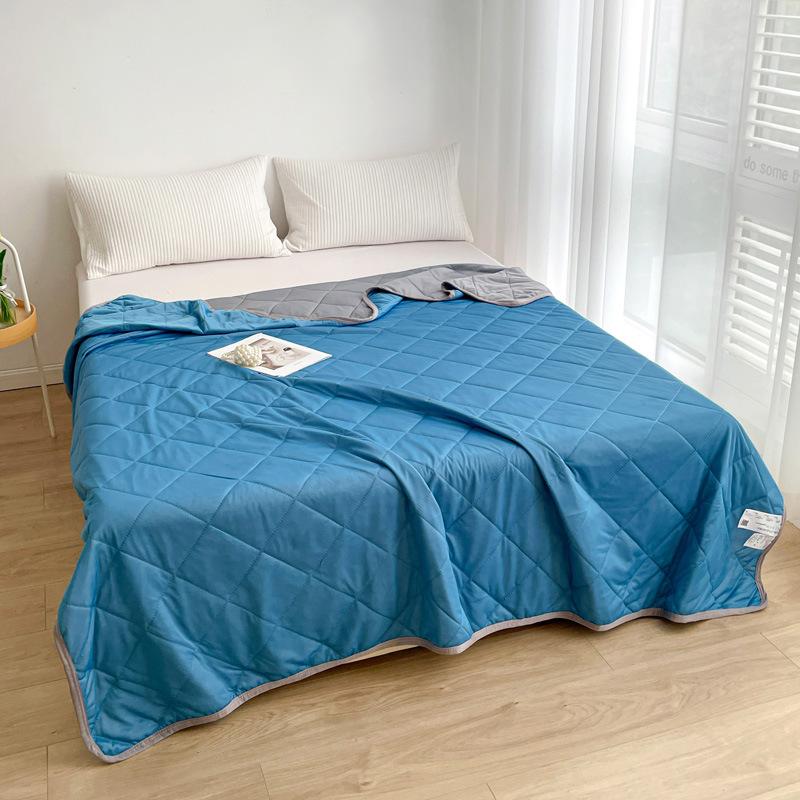 Cool Summer Quilt Solid Color Ice Silk Summer Quilt Single and Double Machine Washable Air Conditioner Gift Thin Quilt