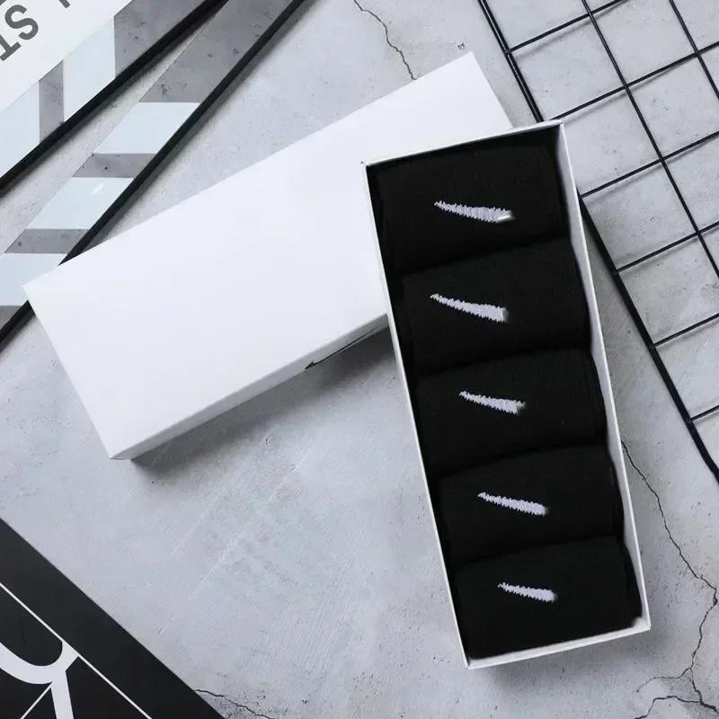 Cotton Sports Pop-socks Trendy Brand Men Women's Mid-high Socks Short Long Socks Gift Box Decorated