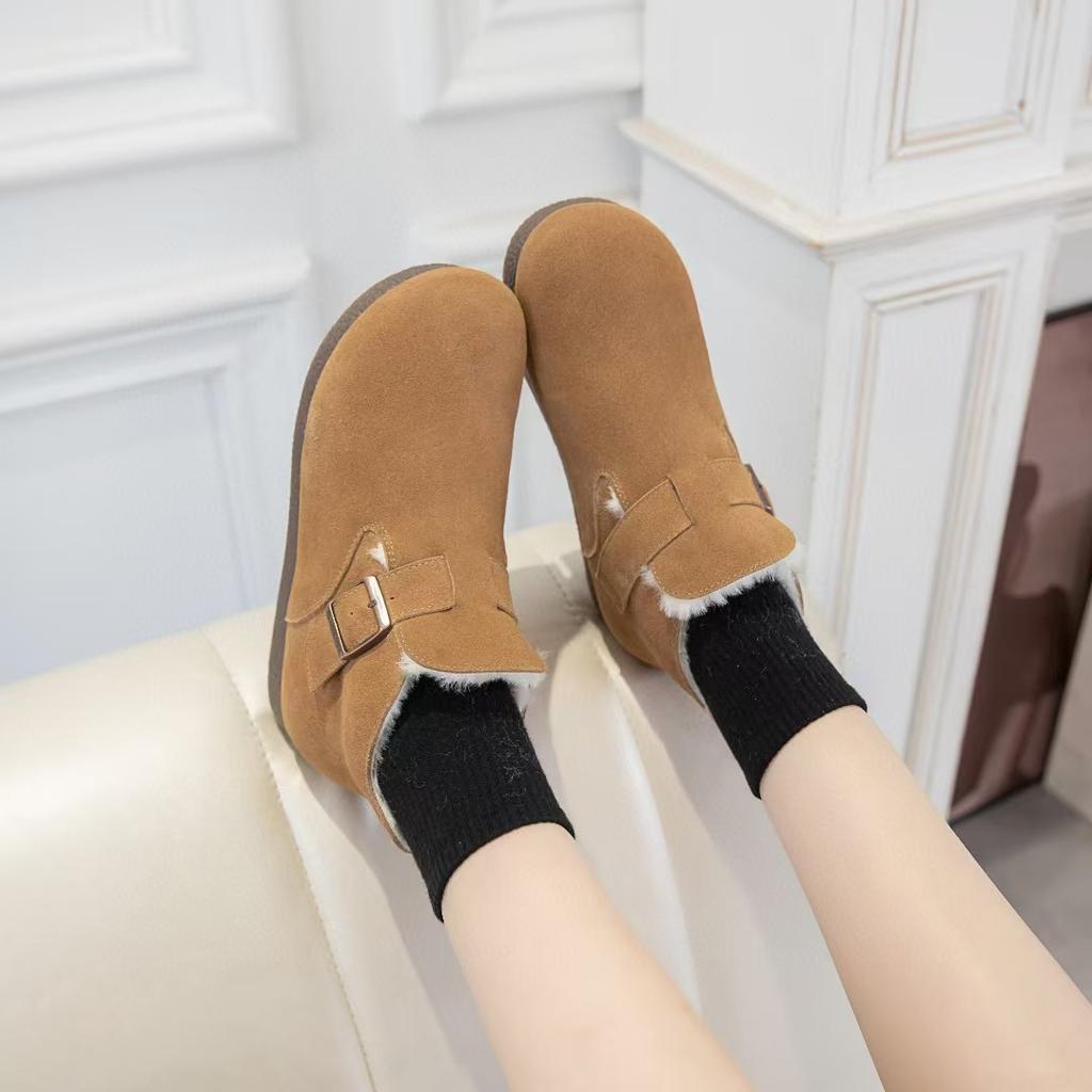 Leather snow boots women's cotton shoes autumn and winter new soft-soled piled thickened warm fluffy shoes flat short boots