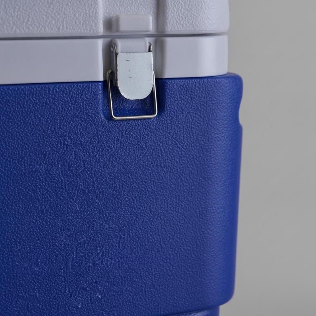 Insulated Ice Box Large Capacity Chest Heavy-Duty for Camping