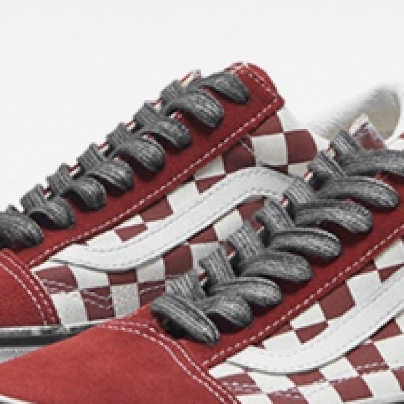 Barnes Old School   Stressed Red White Vn0007nty521