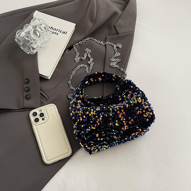 Сумка через плечо из пайеток — фото 5