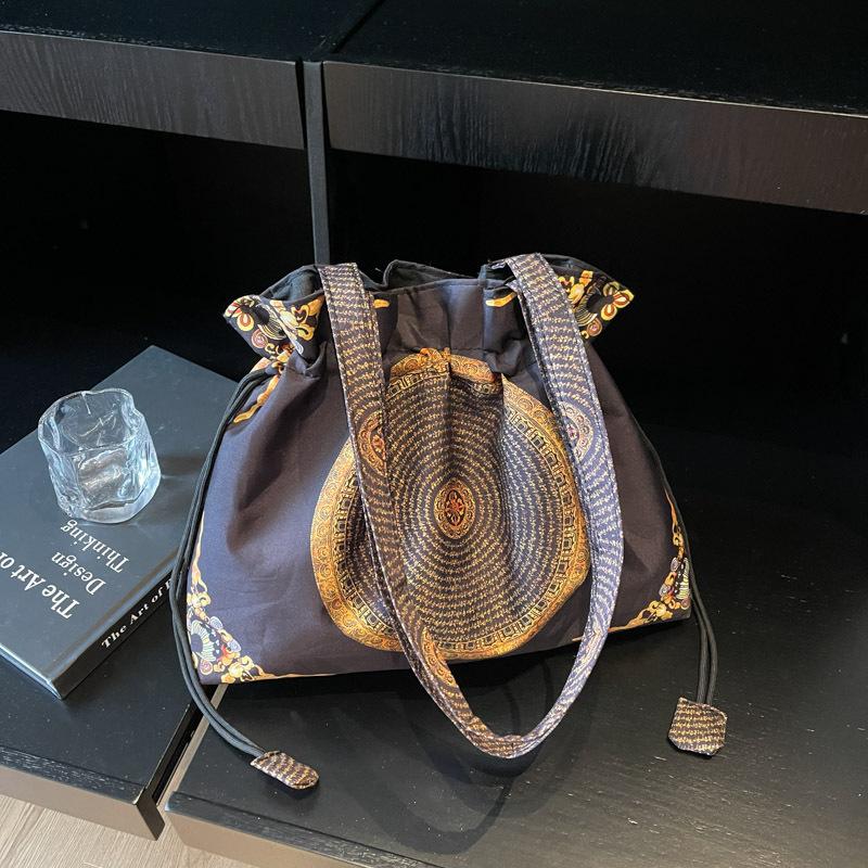 

New trendy new large-capacity drawstring tote bag women s versatile casual personalized fashion national style shoulder bag