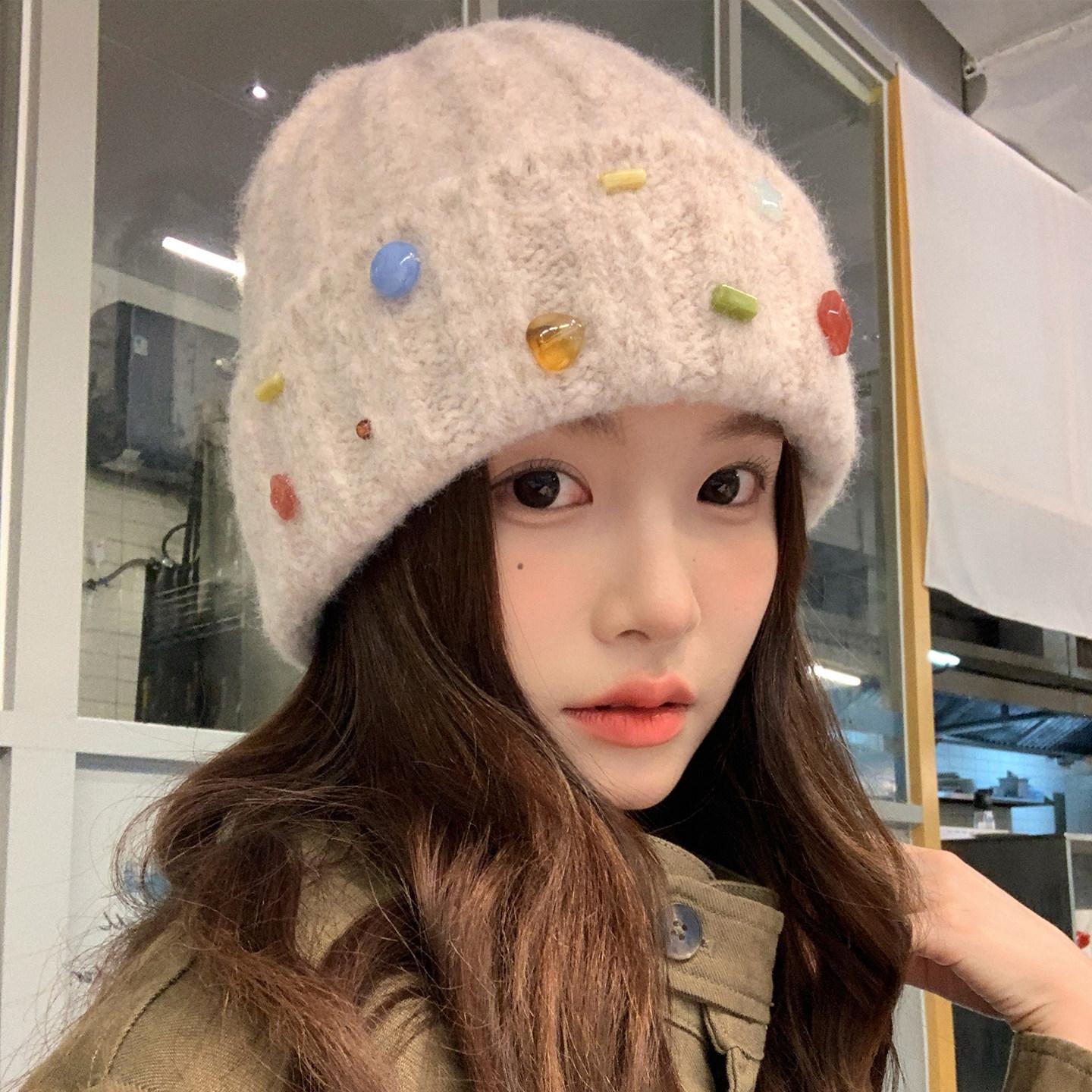 

Knit Beanie Hat Generic Handmade Rhinestone Colorful Candy Winter Warm Ear Protection Sweet Style Women M（54-58cm） бежевый