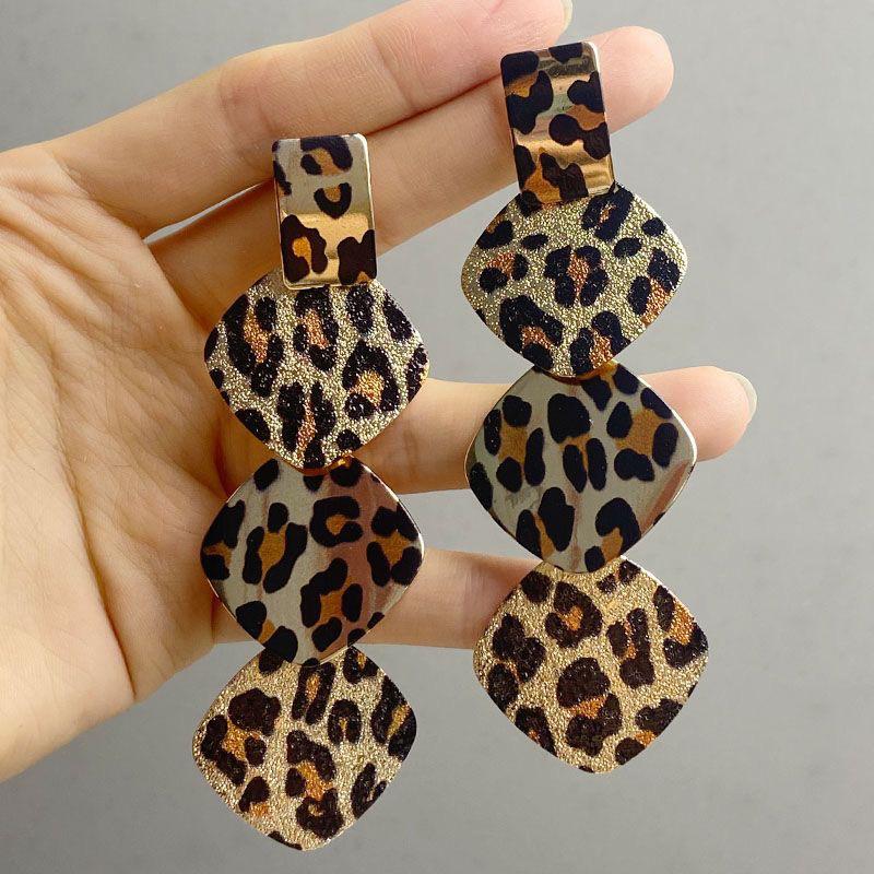 

Leopard Print Round Earrings Retro Water Drop Geometric Earrings, Niche Ancient Style Earrings