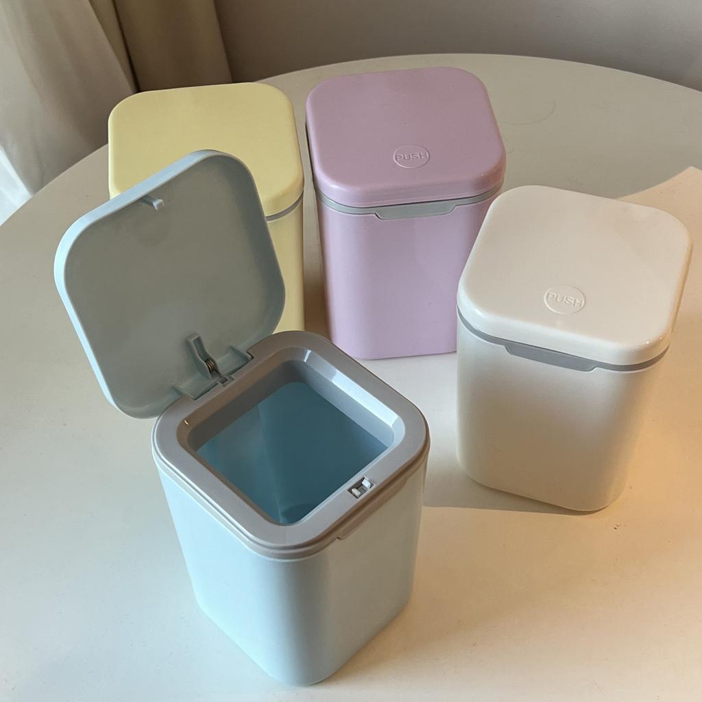 Simple Desktop Mini Trash Can with Lid, Creative Press-Type Waste Bin for Living Room and Office Cleaning & Storage