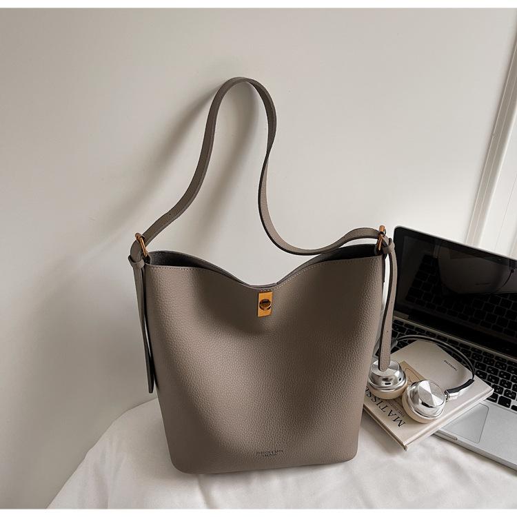 Retro-Mode große Kapazität Schultertasche Damen 2025 Neu Lässig Vielseitig Unterarm-Beuteltasche Pendler-Umhängetasche