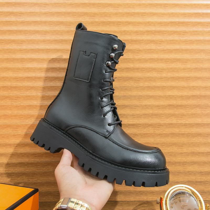 

Ботинки Мартина осень и зима новые высокие ботинки мужские британские длинные голенища шнуровка высокий верх кожаные ботинки толстая подошва увеличивающие рост ботинки-локомотивы 38 чёрный