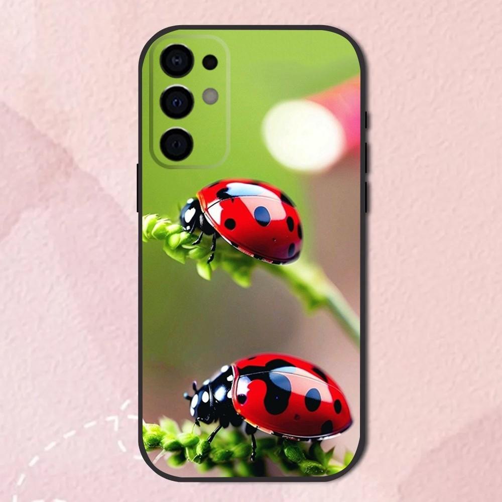 Insect Beautiful Ladybugs Phone Case For Samsung S24,S21,S22,S23,S30,Ultra,S20,Plus,Fe,Lite,Note,10,9,5G Black Soft Cover