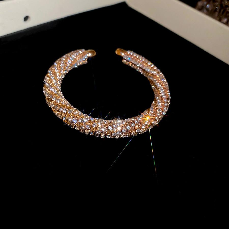 European and American diamond-encrusted flower hollow bracelet light luxury bracelet exquisite jewelry