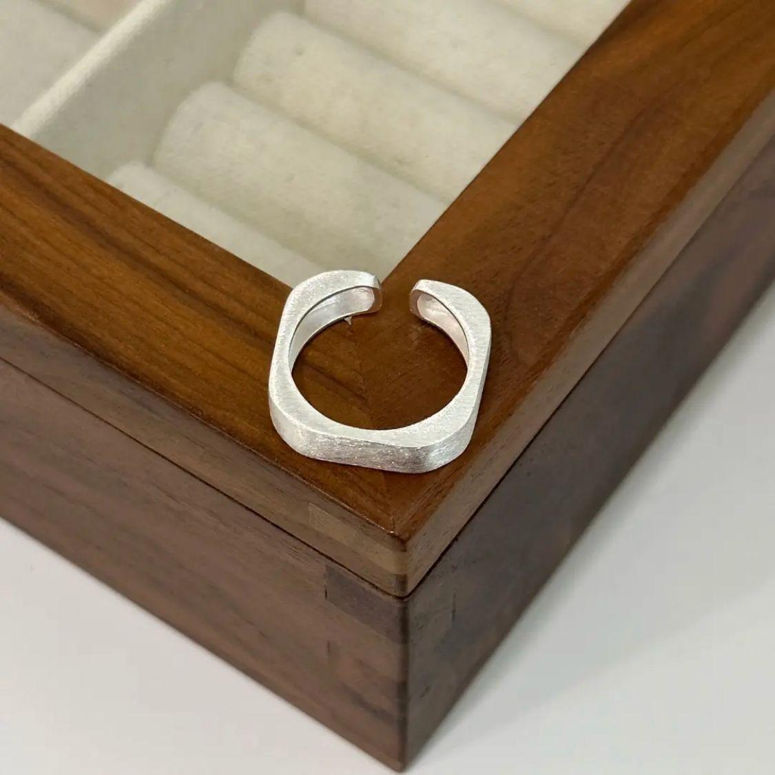 

Кольцо из стерлингового серебра S925 пробы, Южная Корея, Ins Niche Style, простое персонализированное, в холодном стиле, универсальное, матовое, квадратное, открытое кольцо Opening is adjustable