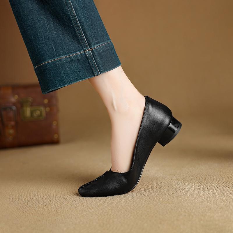 Fashion Women's new leather sheepskin hollow breathable square toe soft and comfortable low order shoes with perforations