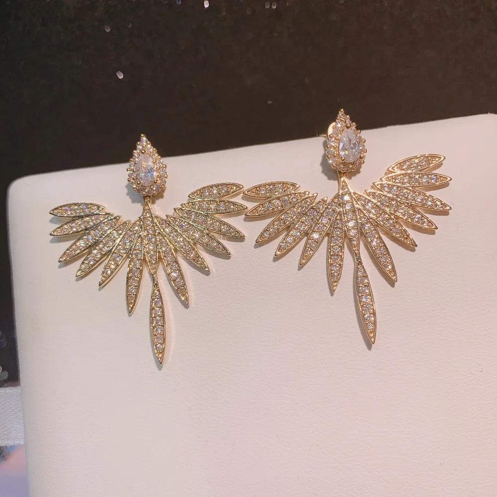 Fashion Luxury Feather Crystal Wing Symmetrical Stud Earrings Exquisite Silver Color Party Jewelry Accessories for Women