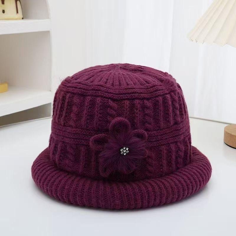 Winter new middle-aged and elderly hats women's fleece warm women's ear protectors knitted wool hats mother grandma hats women