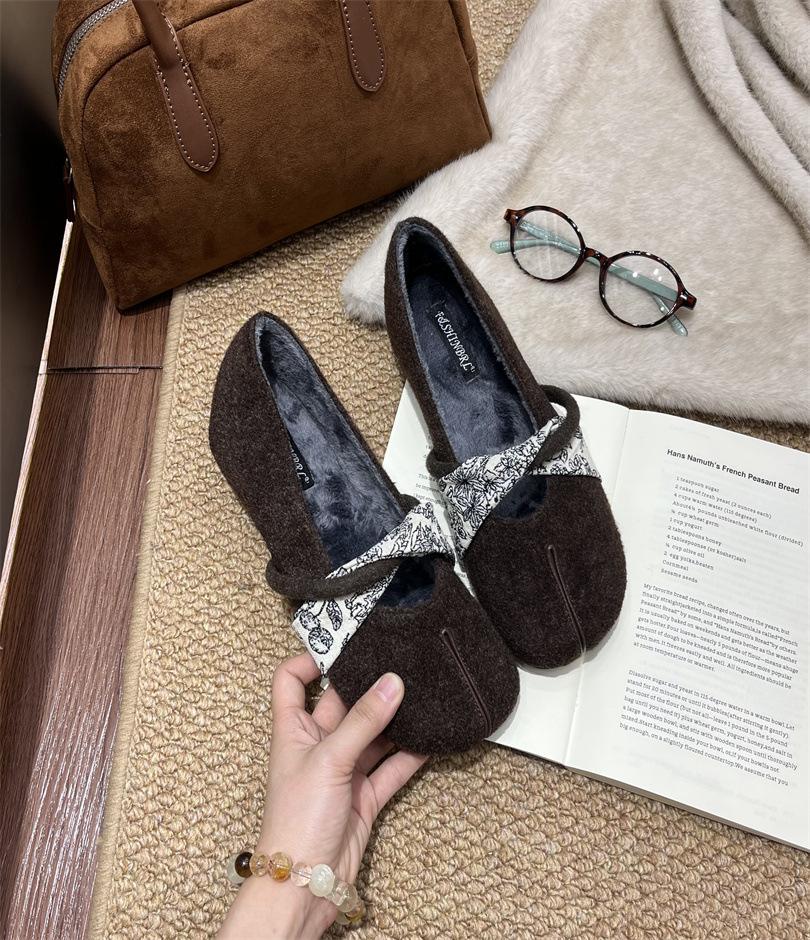 Retro Style~ Small Man Inner Height Increase Flat Ballet Shoes Women's 2025 Spring and Autumn New Temperament Bow Shoes