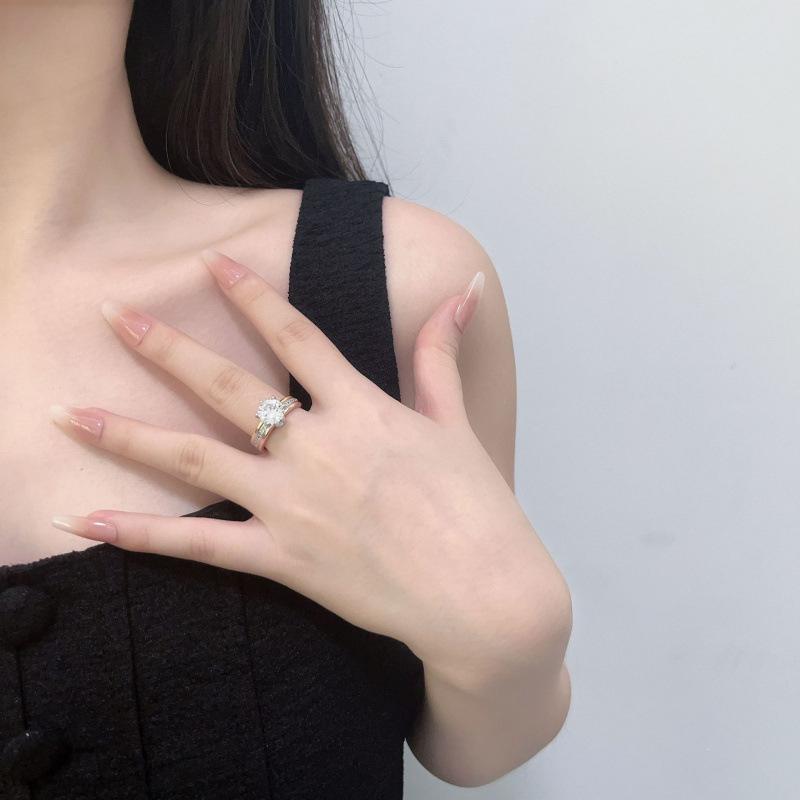 

Классическое кольцо с шестью крапанами Популярные украшения Разделенное двухцветное кольцо Имитация циркона Бриллиант Ювелирные украшения для рук No. 10