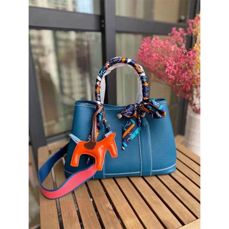 New Bag European and American Popular Women's Bag Garden Bag Canvas Shoulder Strap Portable Shoulder Messenger Bag Cowhide Bag