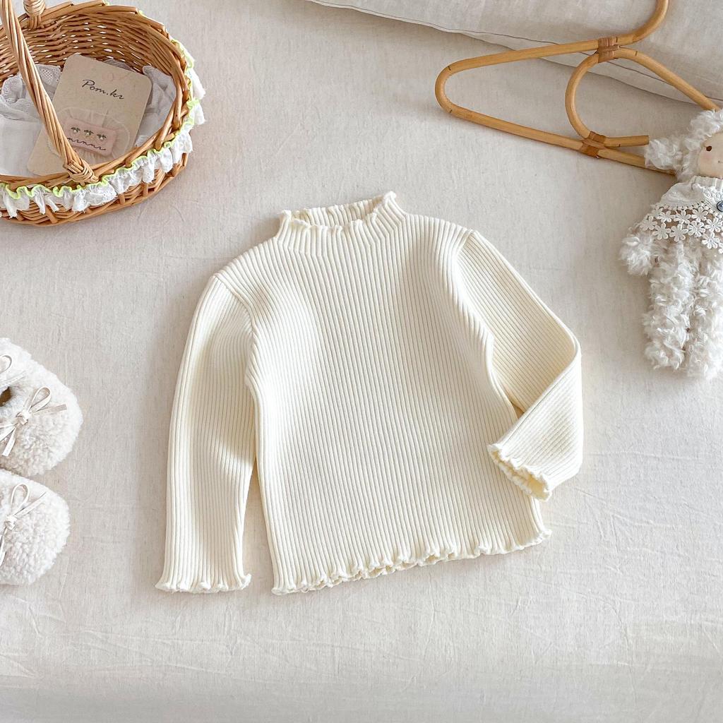 2025 Sweet Princess Winter Dress: Korean Style Flutter Sleeve with Embroidered Velvet Skirt for Girls