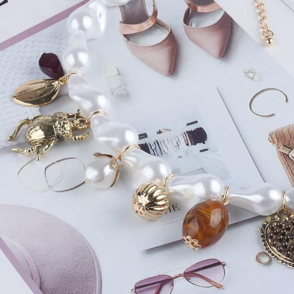 Retro Pearl & Sweet Pea Heart Beetle Necklace - Elegant Statement Clavicle Jewelry for Women