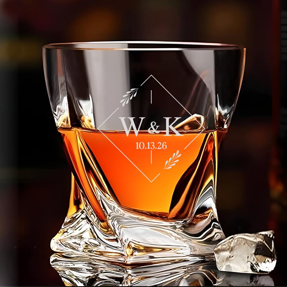 1/2pcs Personalized Whiskey Glass Twisted Whiskey Glass for Groomsman Best Man Gift Custom Whiskey Glass Shot Glasses Wedding Only One