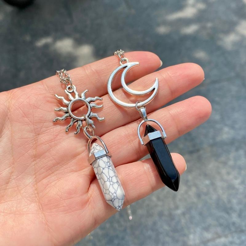 2 szt. Naszyjnik dla par w stylu retro Słońce Księżyc Kryształ Kolumna Sześciokątna z Kamienia Naturalnego Biżuteria dla Par