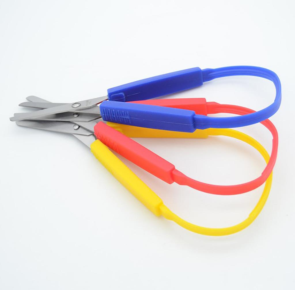 1Pcs Loop Scissors Colorful Grip Scissors Loop Handle Self-Opening Scissors Adaptive Cutting Scissors for Children Adults
