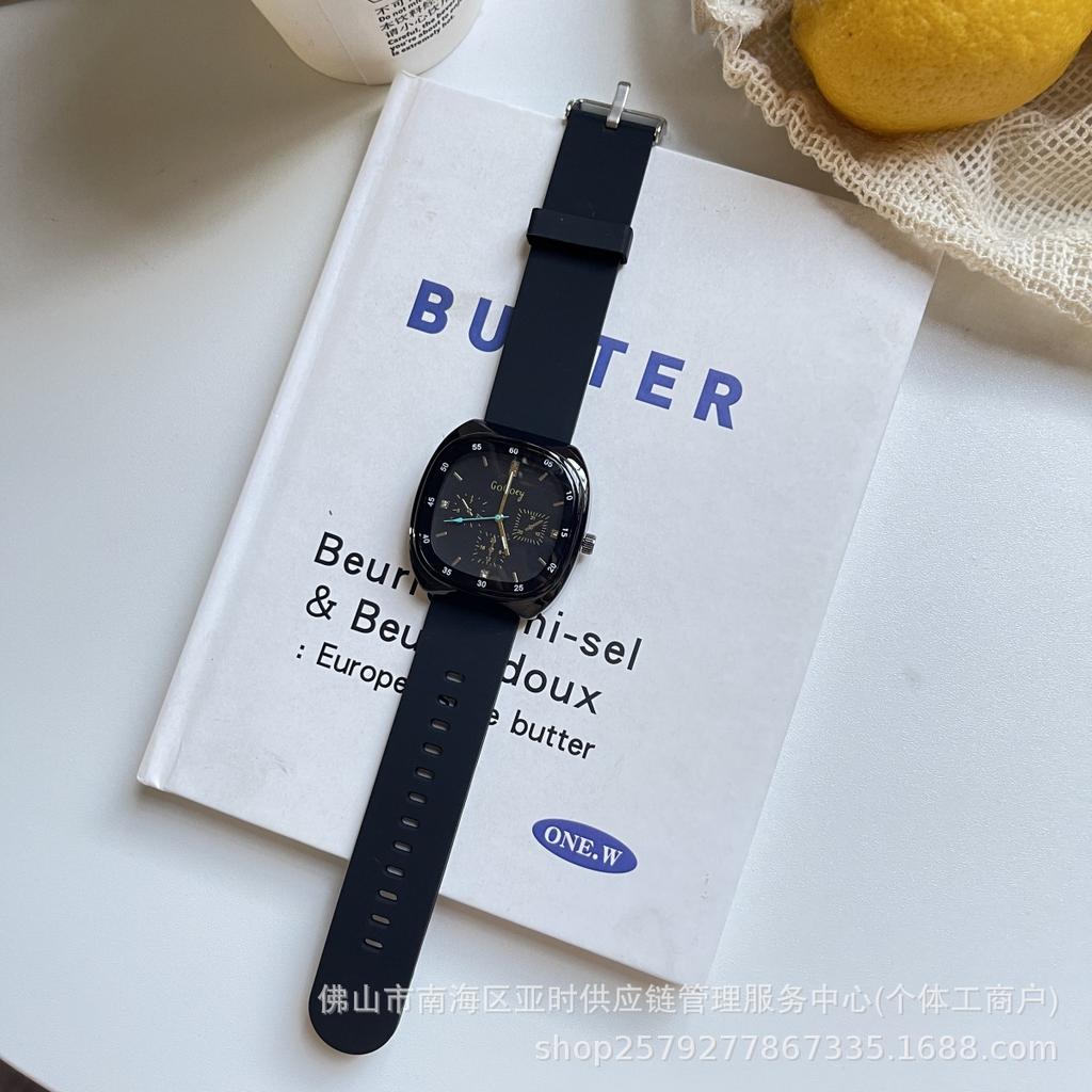 Lässige Uhr für männliche und weibliche Schüler, Mittelschüler, einfache Persönlichkeit, Paar, Silikon-Quarz-Uhr