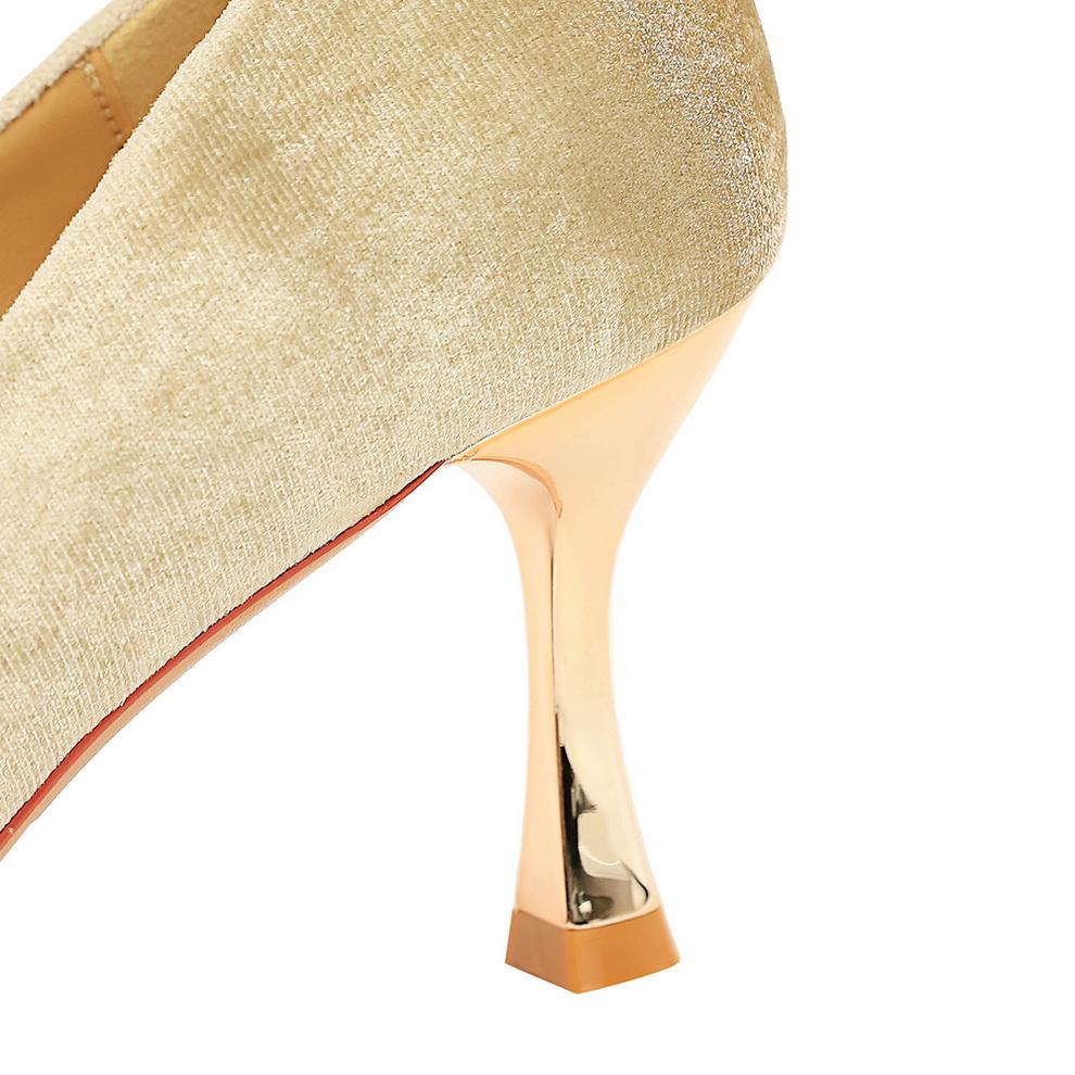 Moodsad peoõhtu kõrged kontsad, metallist kontsaga seemisnahast madala suuga terava ninaga kingad