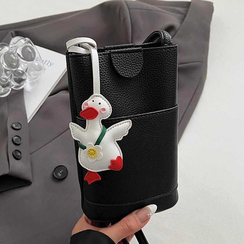 Simple and Casual Mobile Phone Bag Fashionable and Stylish Commuting Crossbody Bag for Women