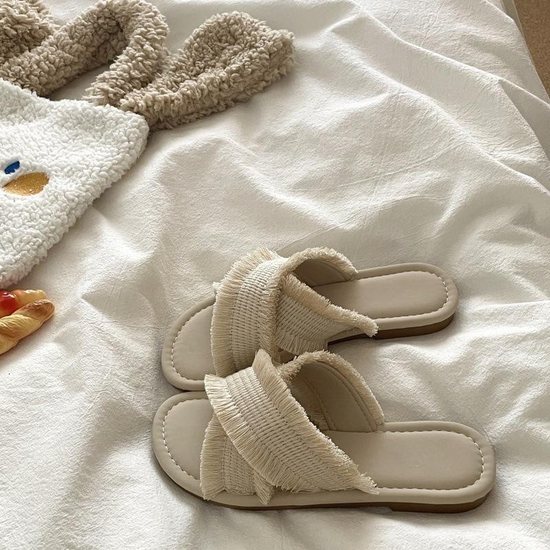 

Fairy wind soft-soled cool slippers female summer wear 2025 new Internet celebrity explosion flat-bottomed seaside vacation beach shoes 35