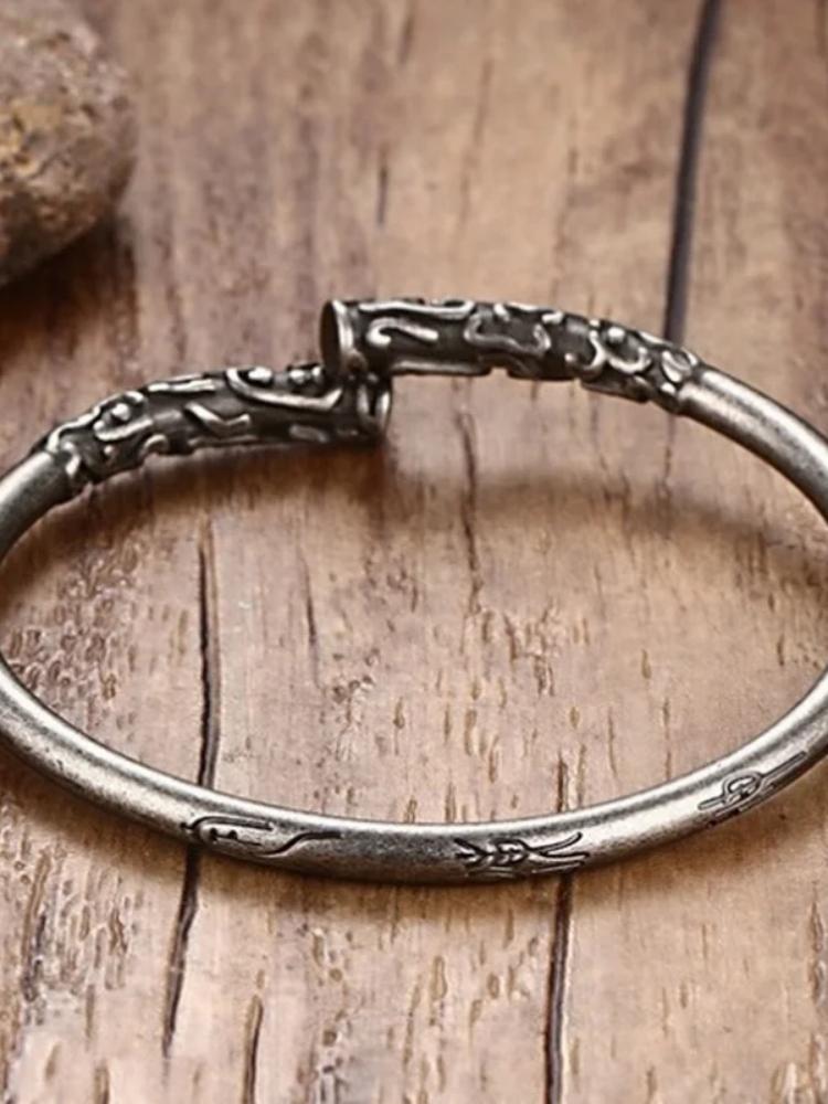 Fashionable and Creative Gold Hoop Bracelets for Men and Women, Personalized Trendy Domineering Adjustable Jewelry Accessories